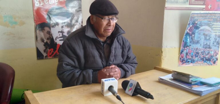 Jubilados piden al gobierno Bs. 570 de incremento de la Renta Dignidad